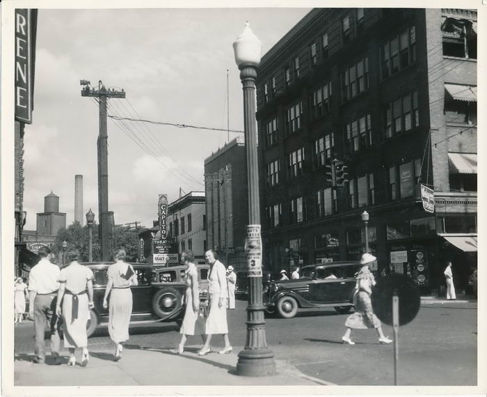Capitol Theatre - 1935 Photo (newer photo)